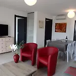 Cite Du Sel * بورتو فيكشْيو