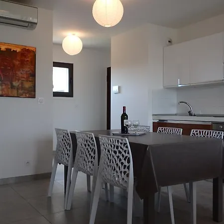 Cite Du Sel Apartment